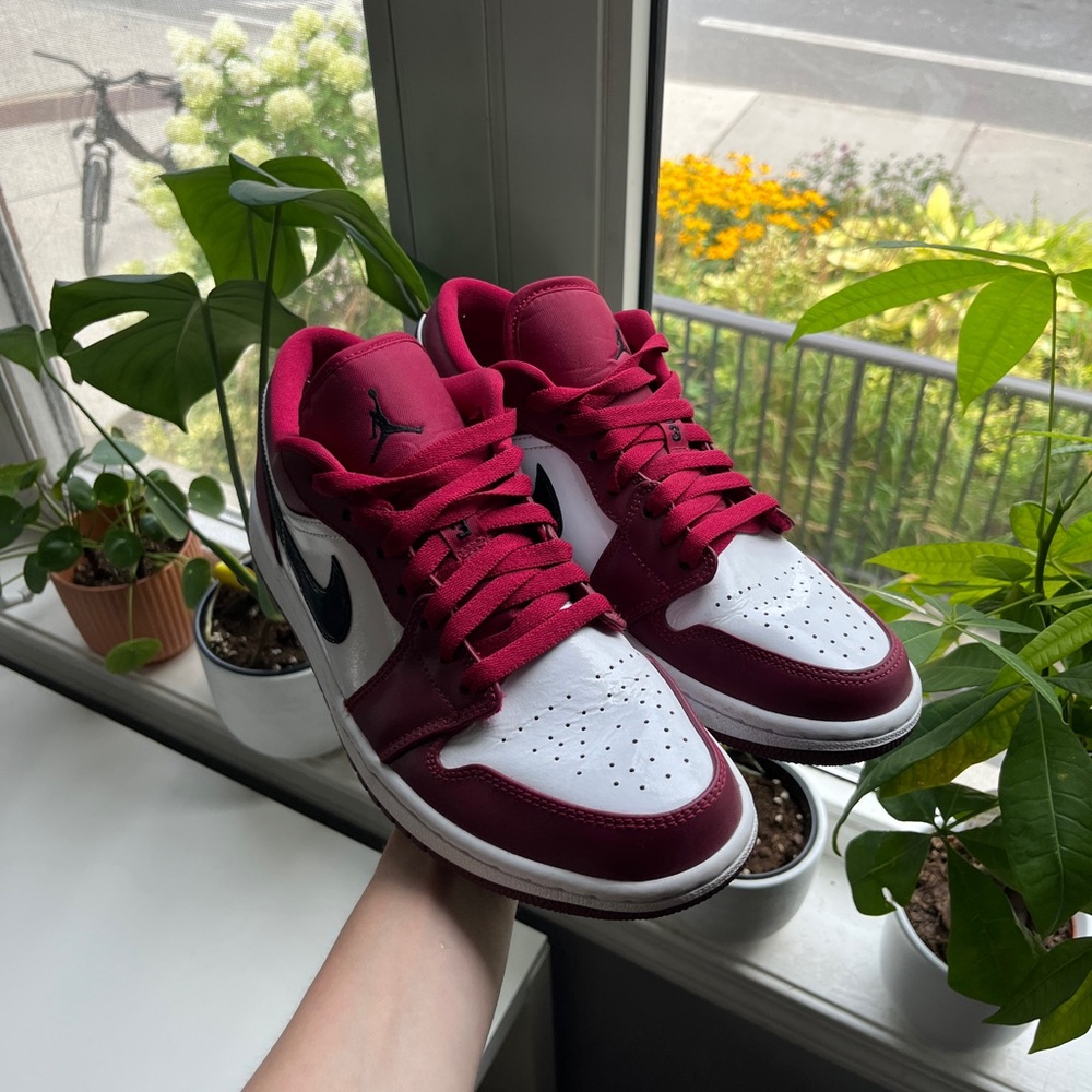 Air Jordan 1 Low - Noble Red